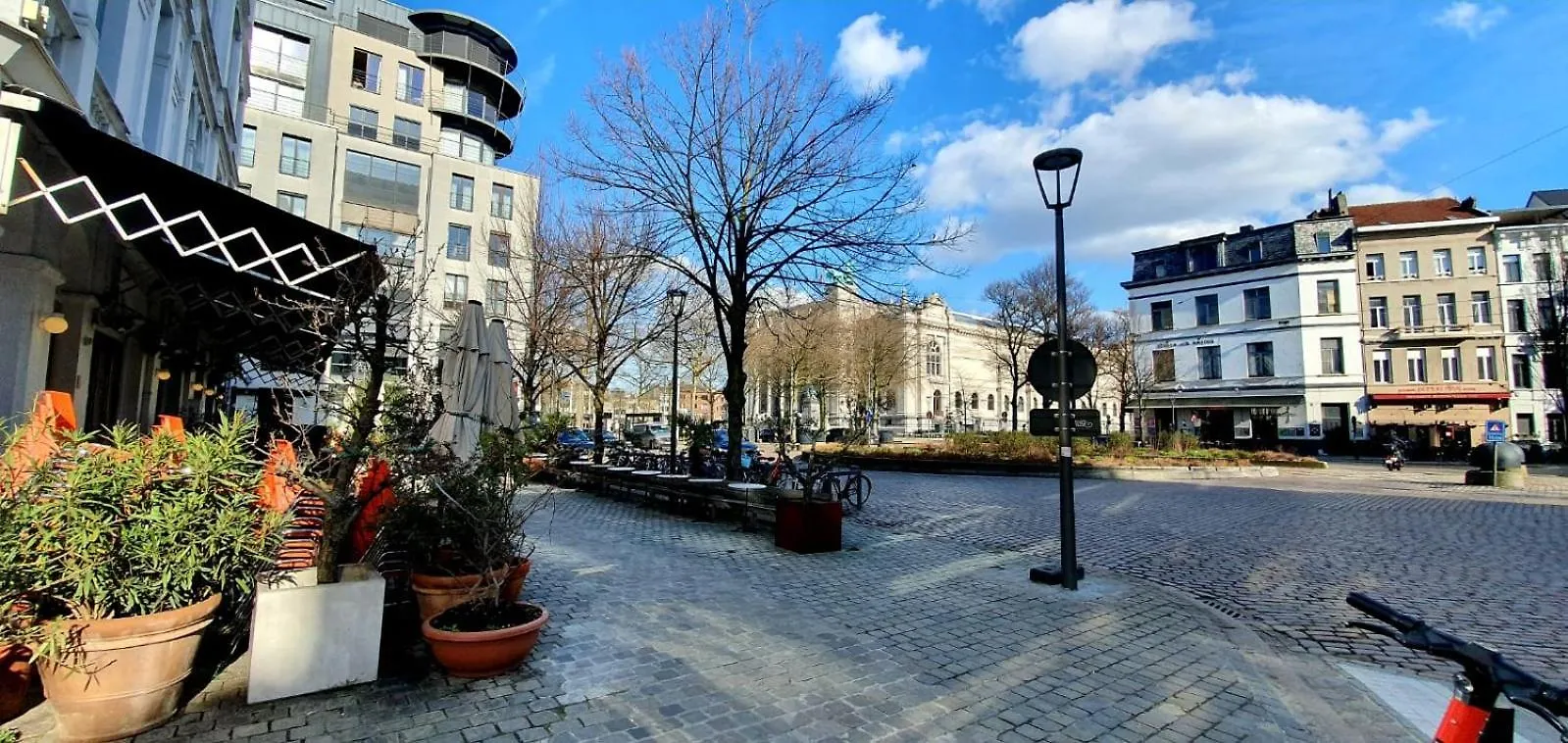The South Suite - Trendy Duplex Op Het Zuid Antwerp Belgium
