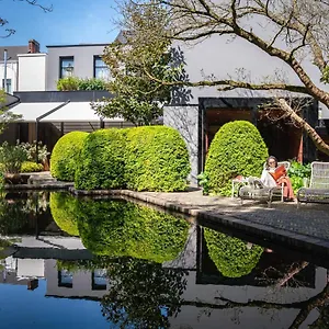 Cabosse, Boutique Palace & Hotel