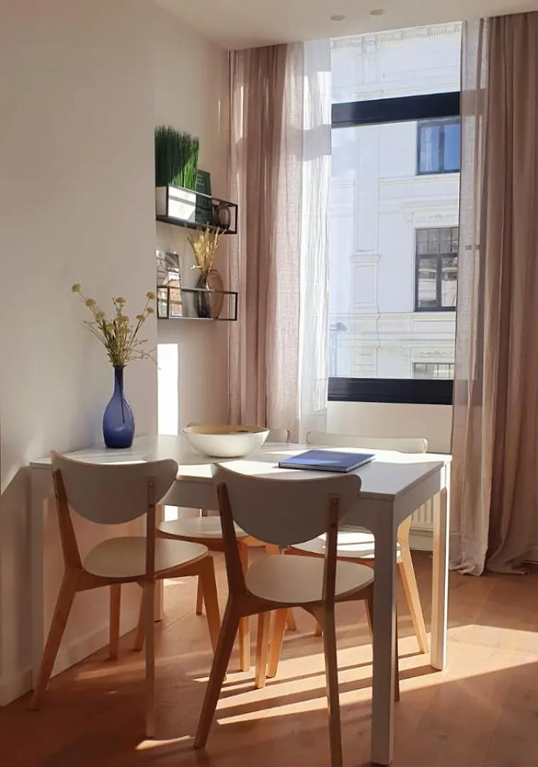 Apartment The South Suite - Trendy Duplex Op Het Zuid Antwerp Belgium